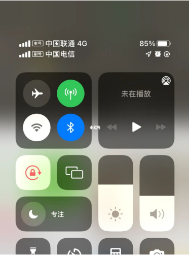 乌伊岭苹果手机维修分享iPhone双卡信号解决办法 
